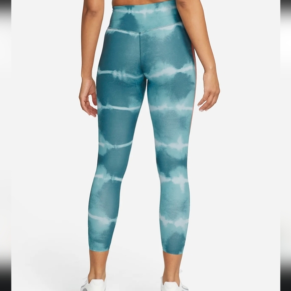 Nike Leggings - Picture 10 of 17